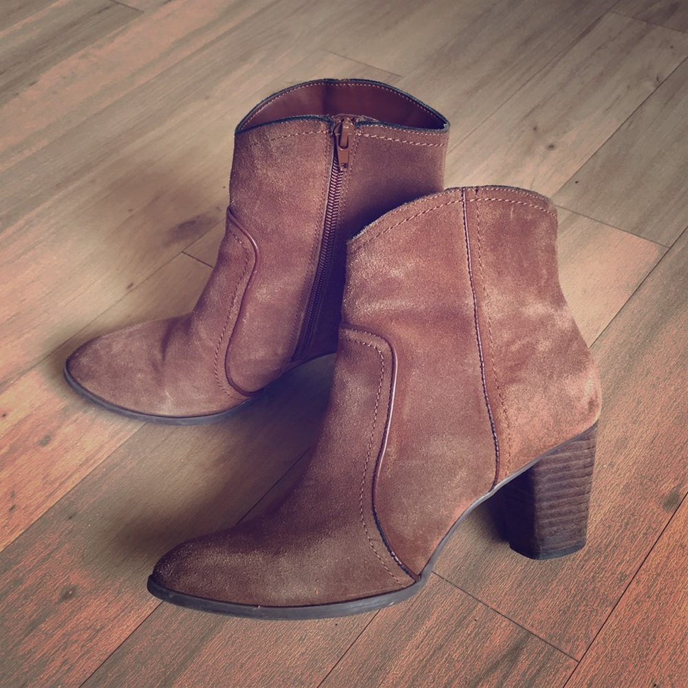 Bass booties